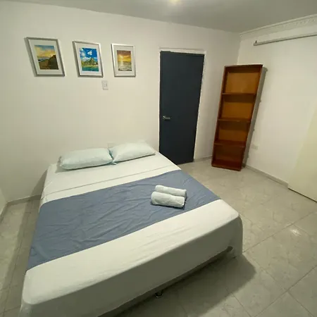 Cerca Al Aeropuerto # 2 Aparthotel
